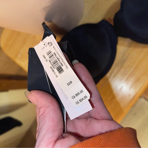 Nwt Victoria's Secret Bare bra - Picture 7 of 11